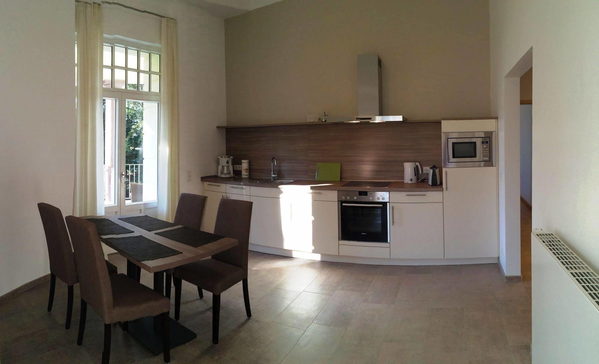 باد بيرمونت Appartements Am Kurpark المظهر الخارجي الصورة