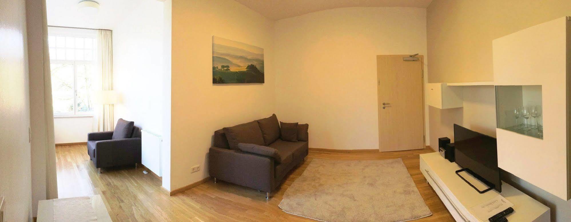 باد بيرمونت Appartements Am Kurpark المظهر الخارجي الصورة